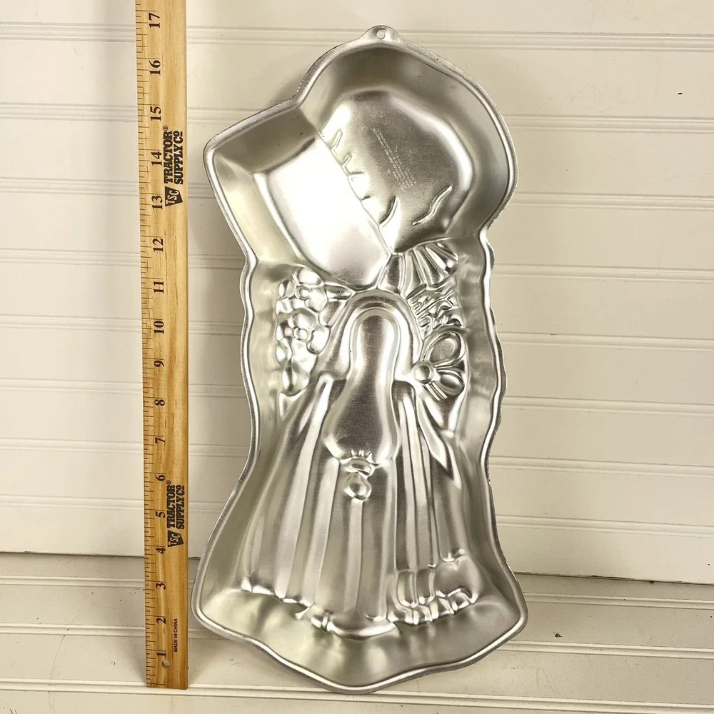Wilton Holly Hobbie Baking Cake Pan Mold 502-194 Girl Birthday Party 1975 Vtg‎